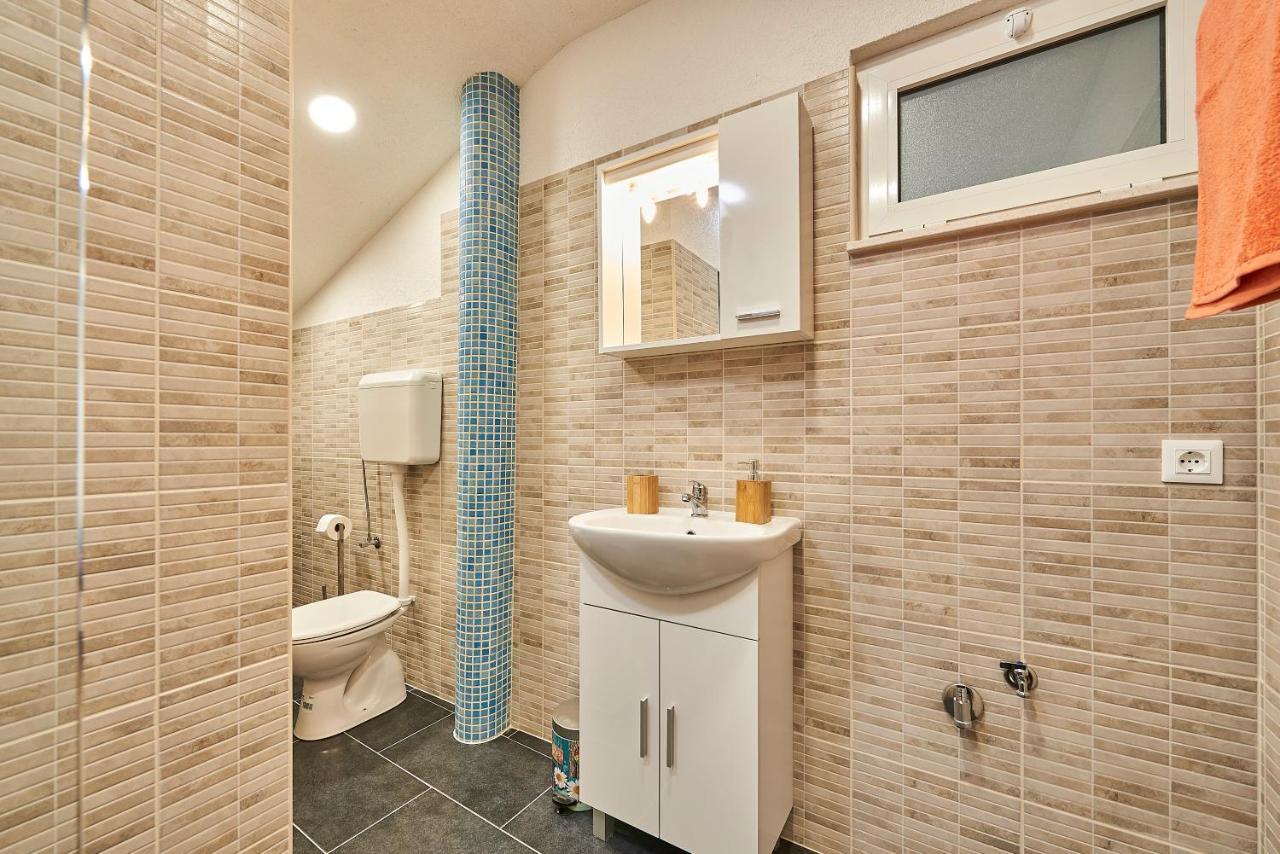 Studio Apartment Bascan Trogir Eksteriør billede