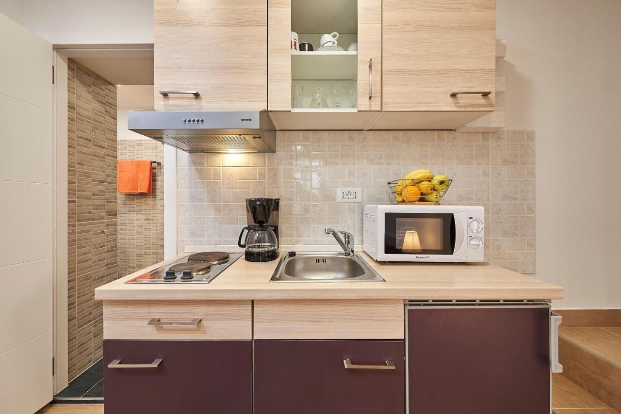 Studio Apartment Bascan Trogir Eksteriør billede